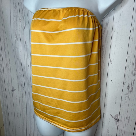 SHEIN Tube Top Women’s Medium Yellow & White Striped Casual - Picture 2 of 4